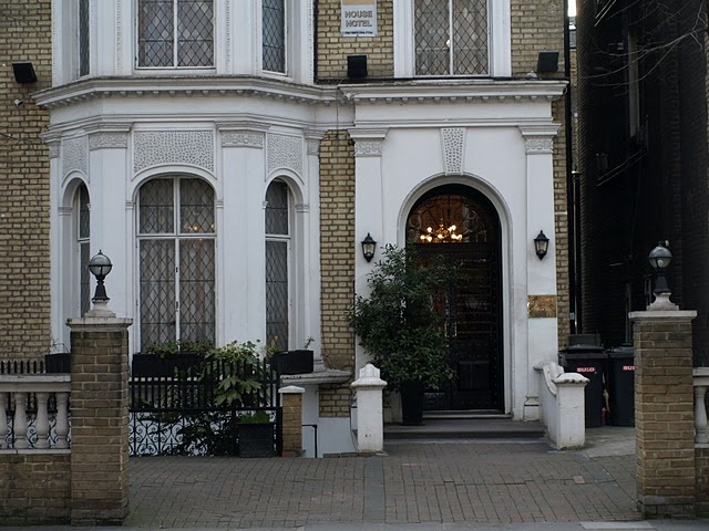 Chelsea House Hotel